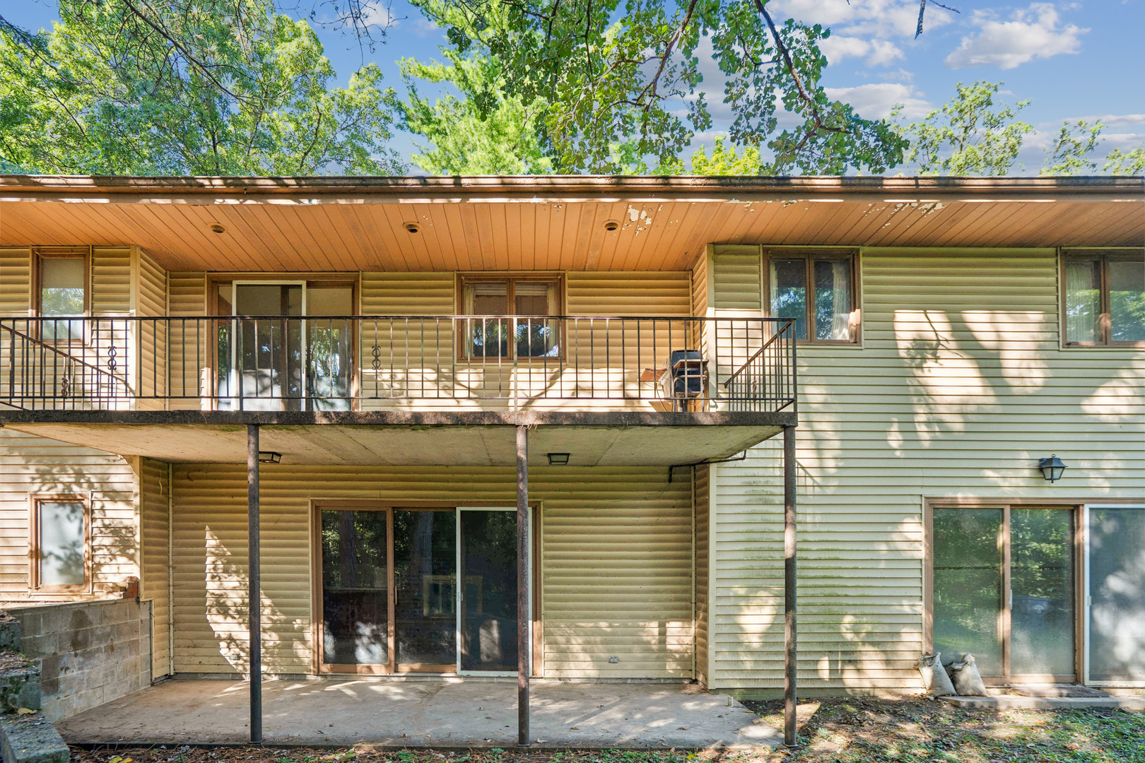 main property photo 24