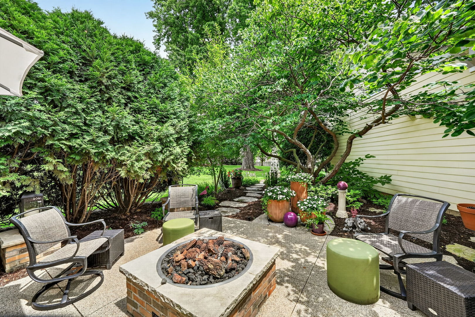 main property photo 64