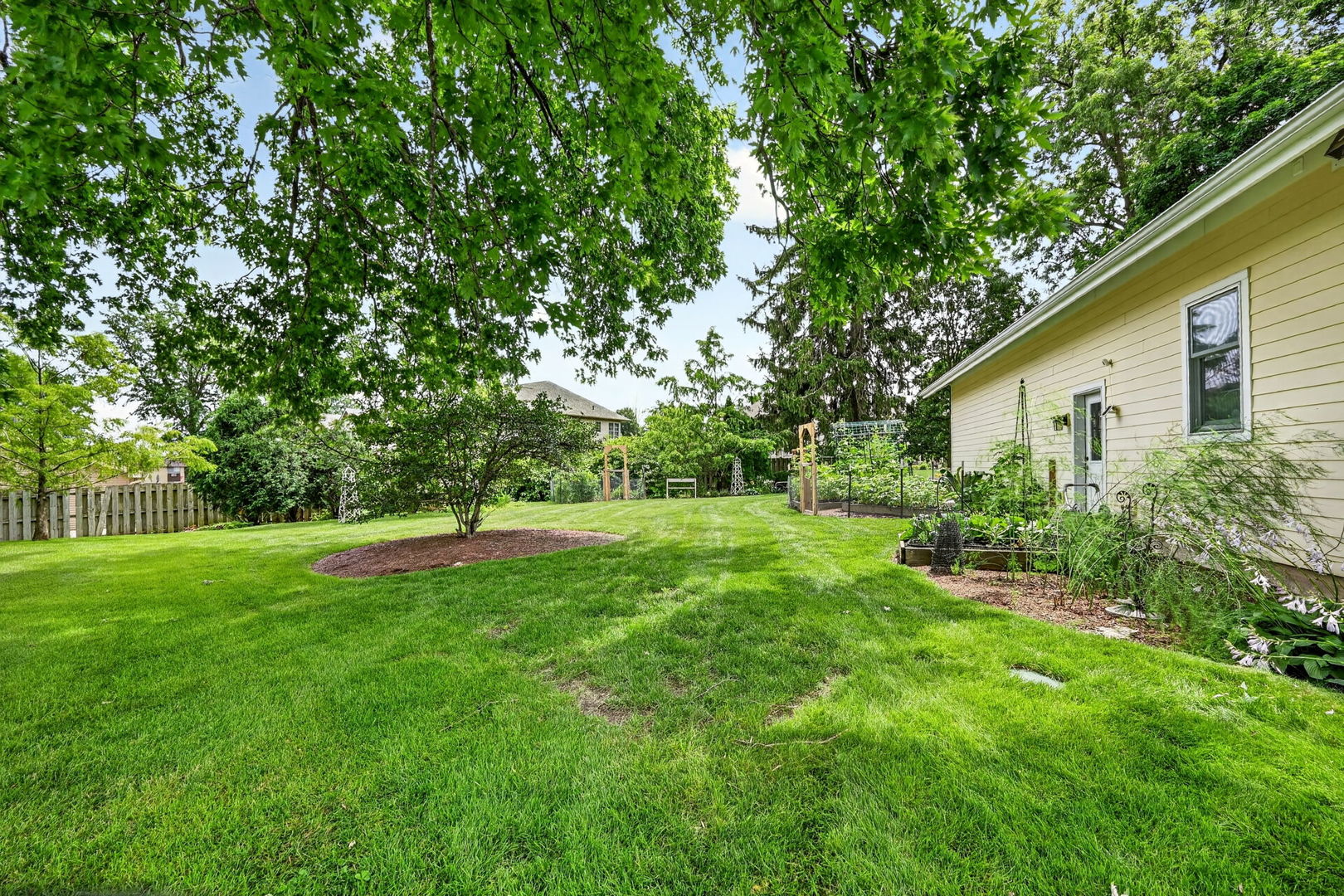 main property photo 68