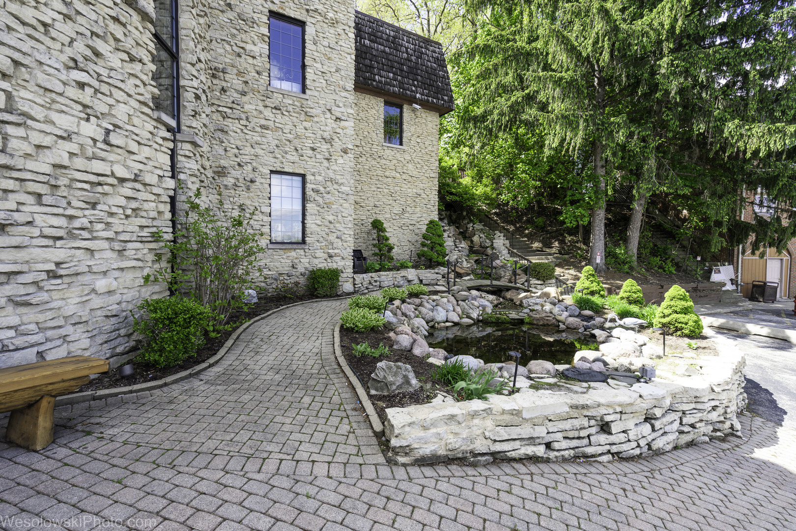 main property photo 6