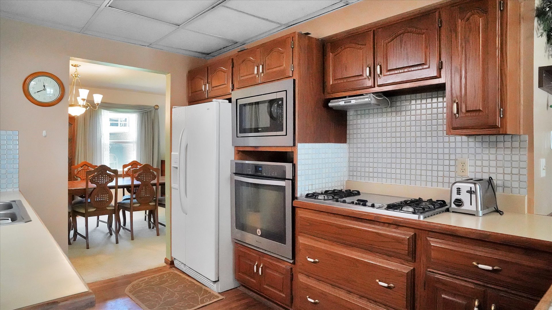 main property photo 9
