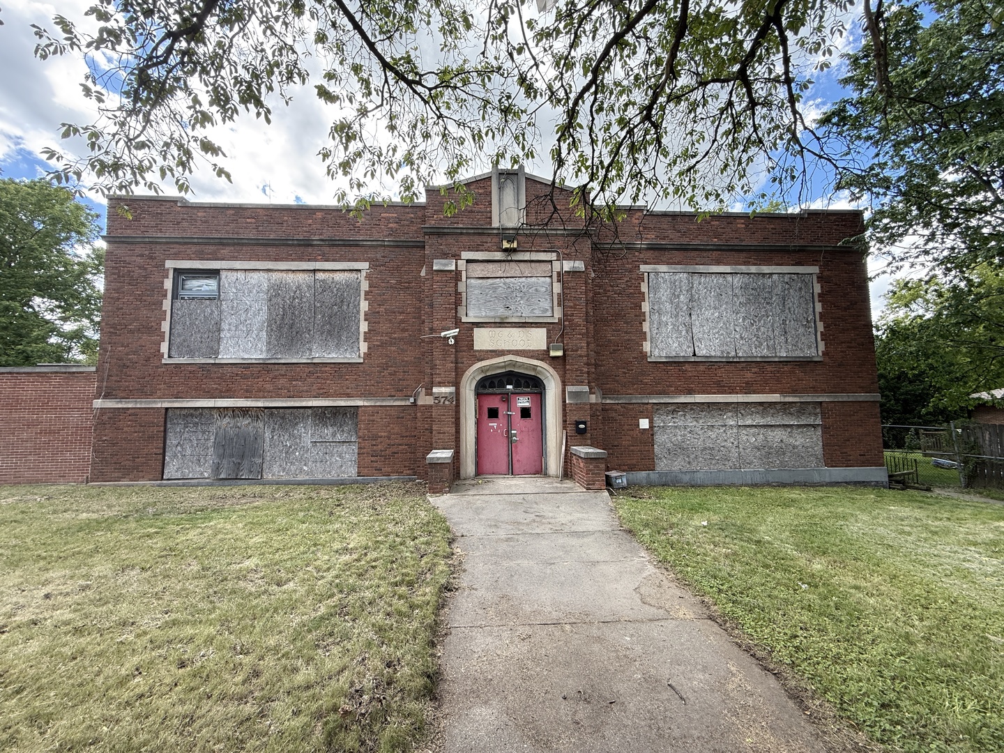 main property photo 5