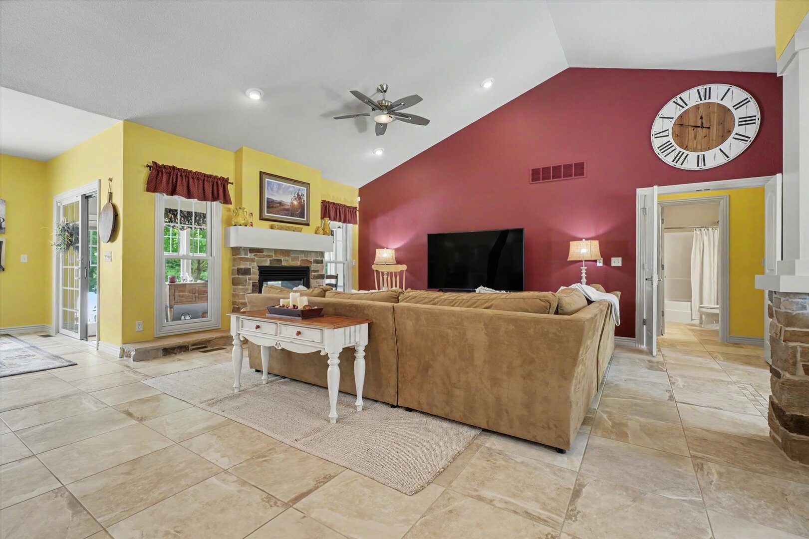main property photo 8