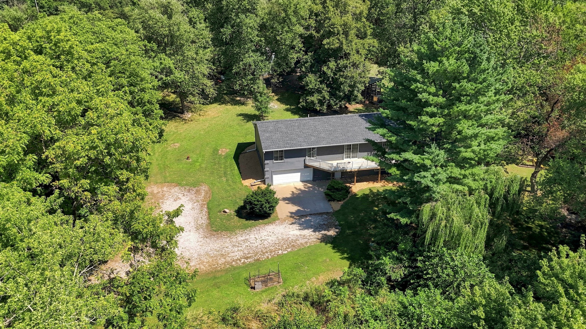 main property photo 24
