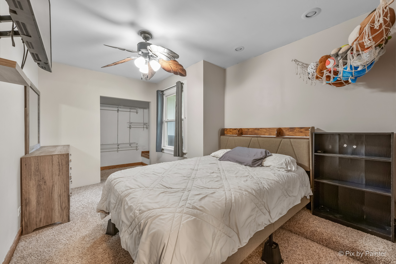 main property photo 30