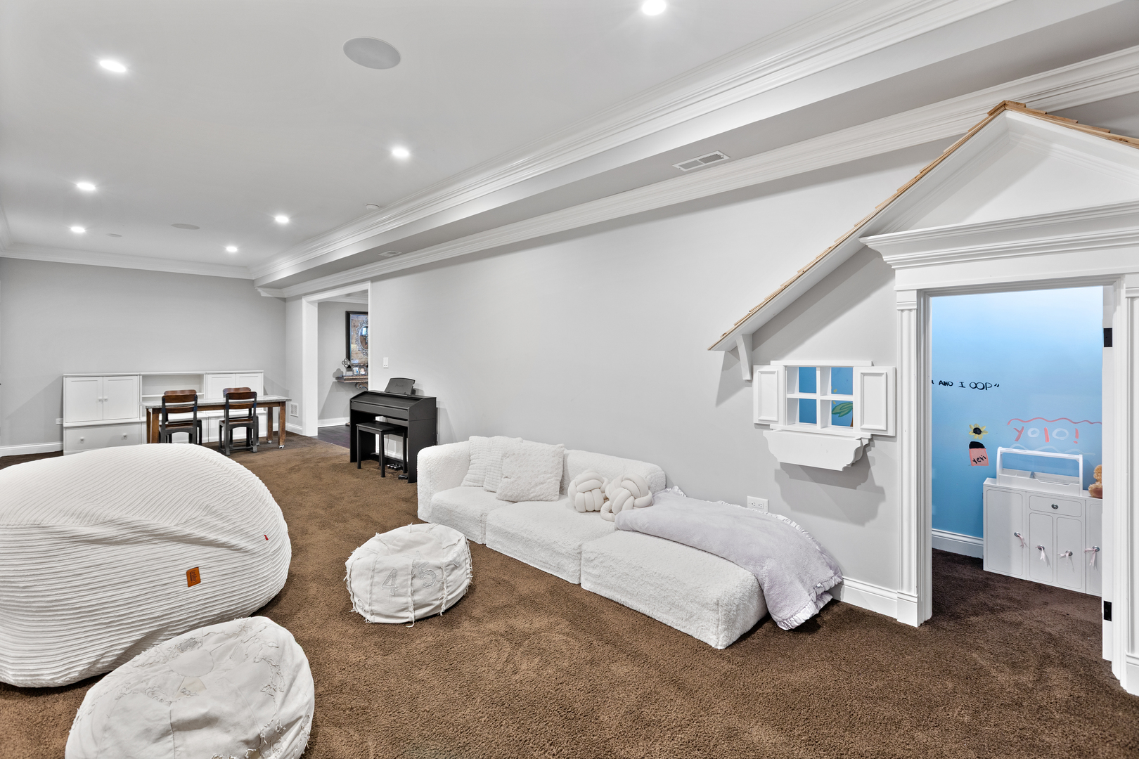 main property photo 70