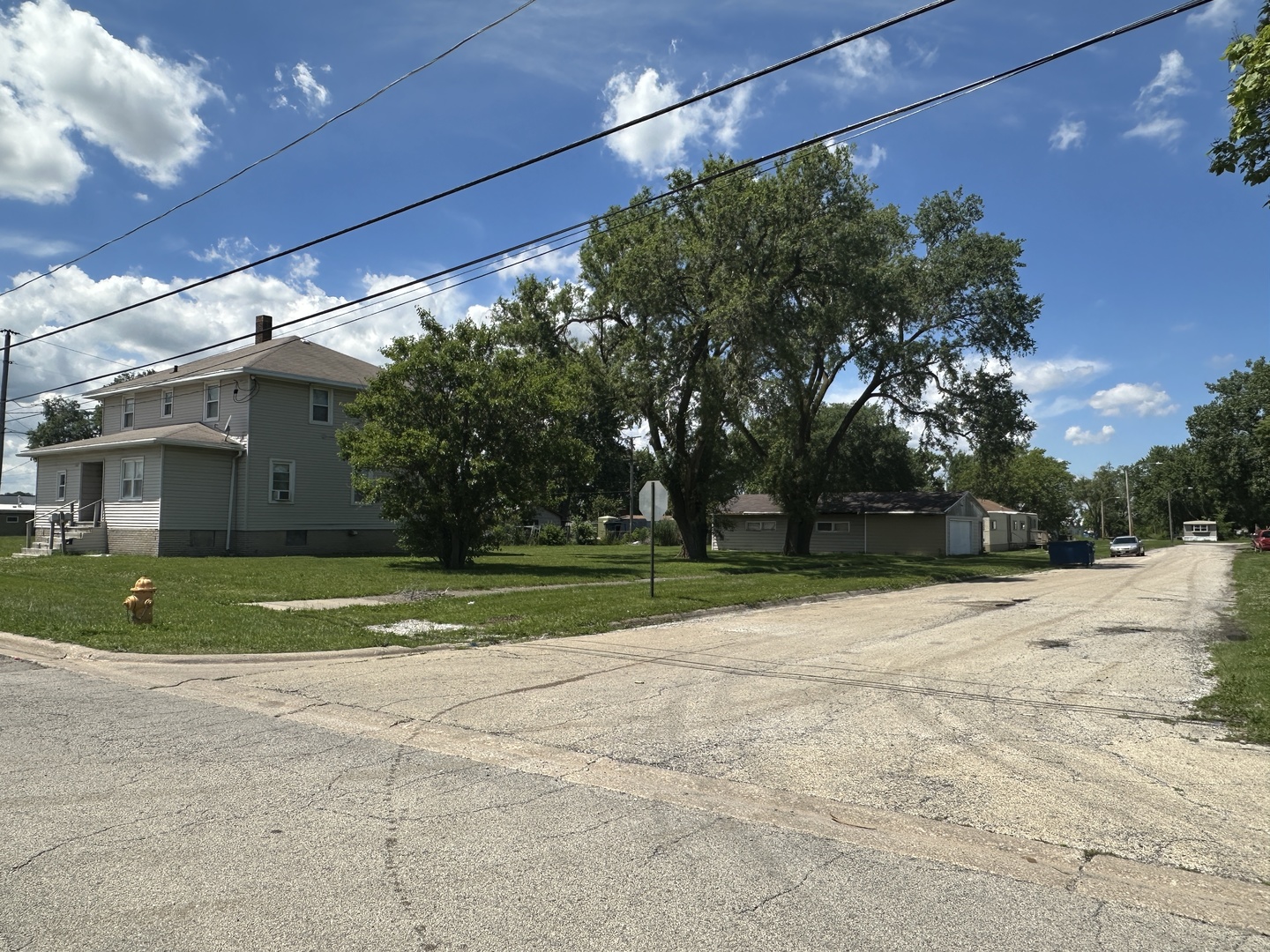 main property photo 42