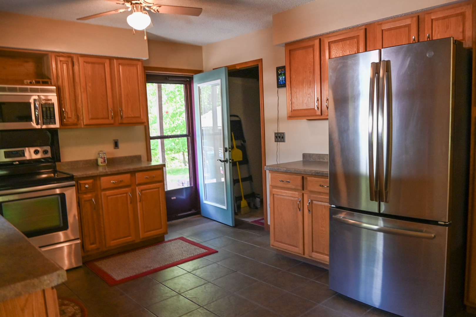 property viewer photo 45