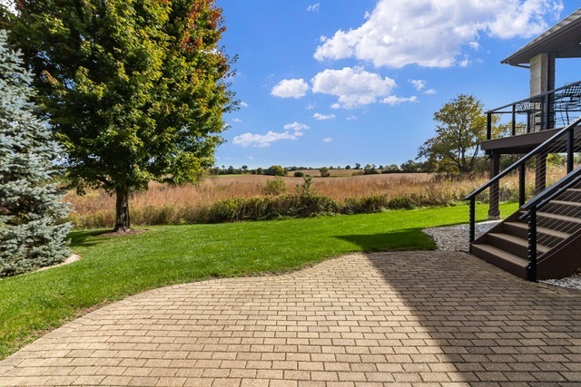 main property photo 40