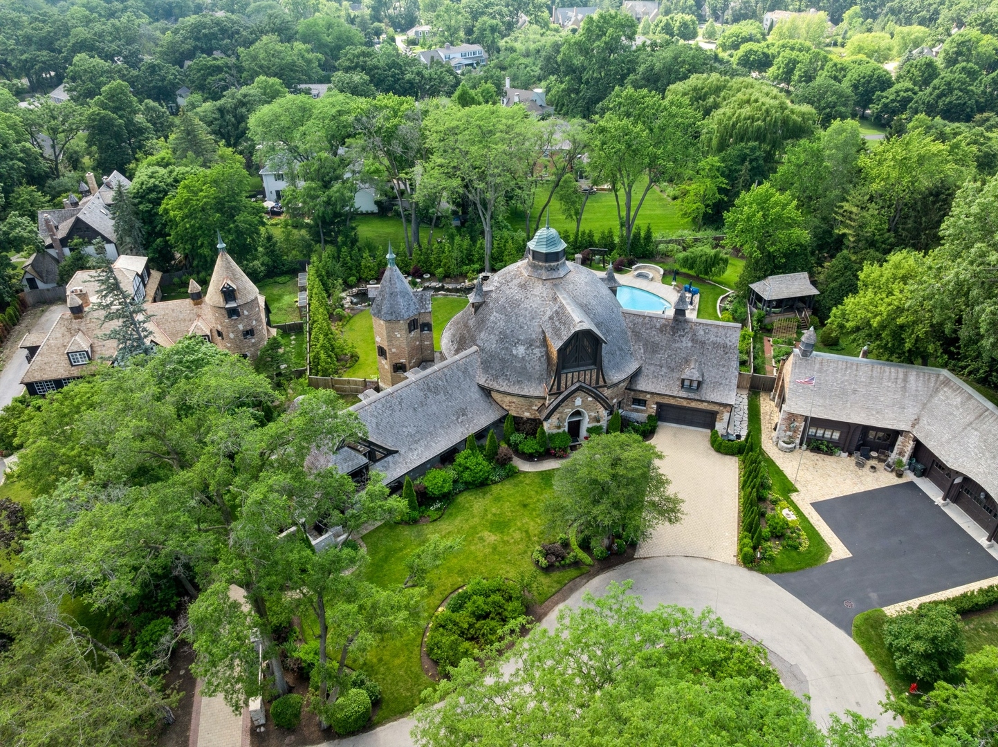 main property photo 39