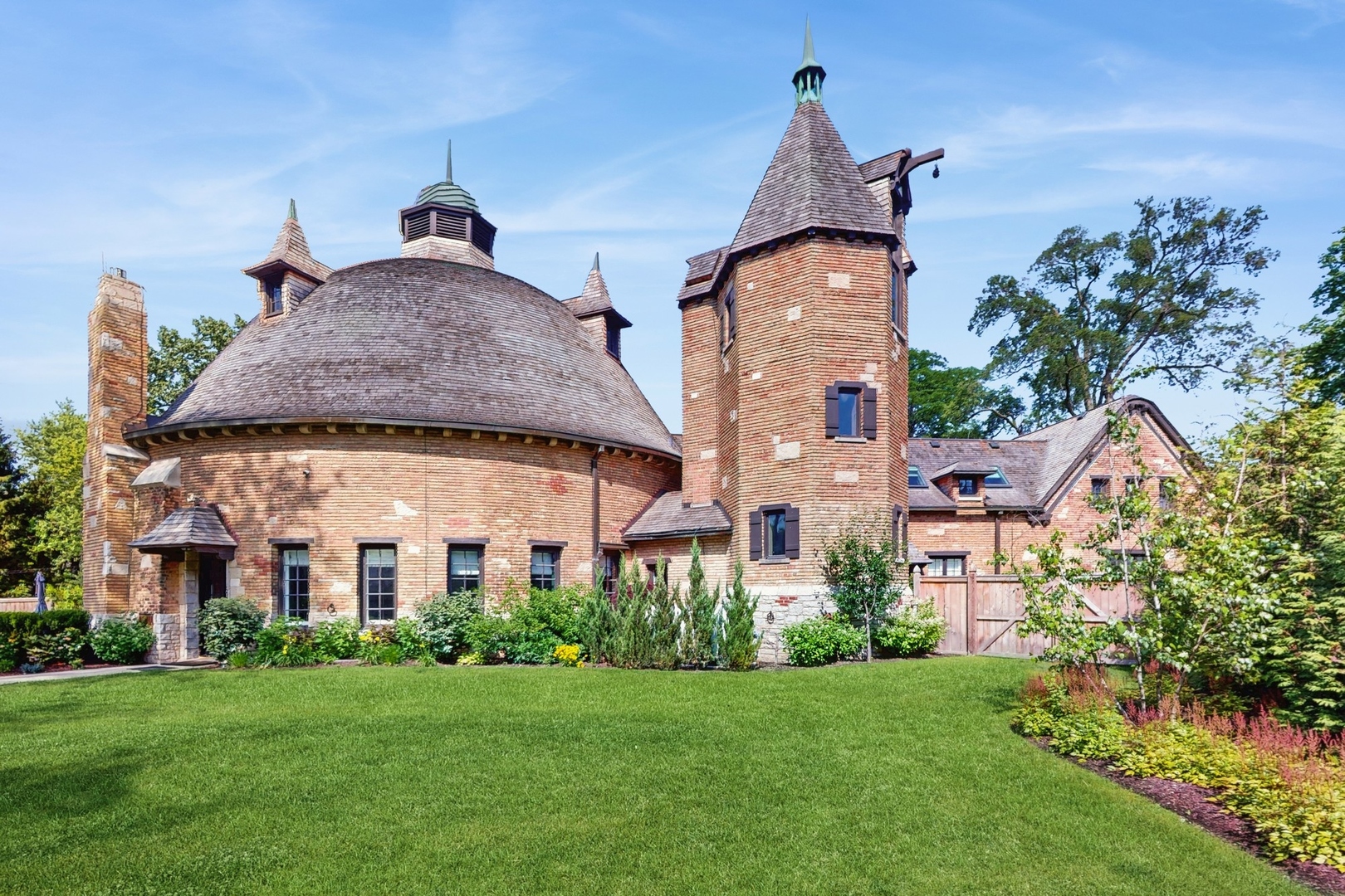 main property photo 40