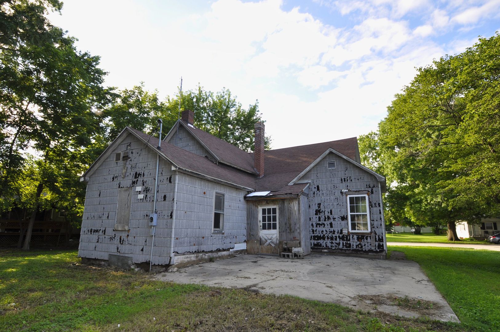 main property photo 35