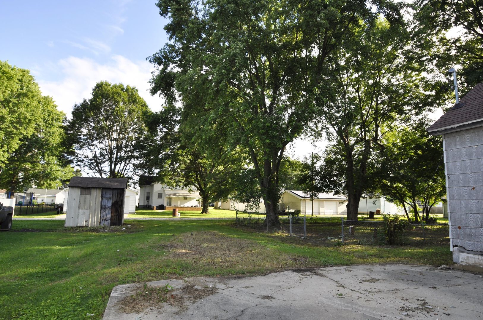 main property photo 39