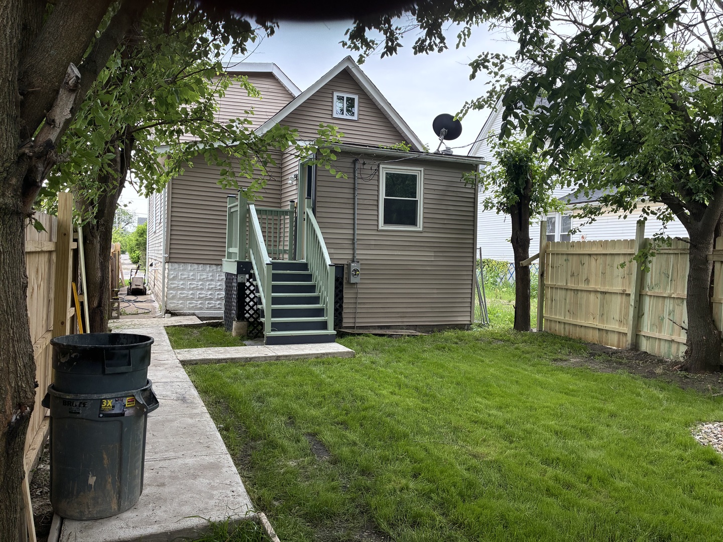 main property photo 15
