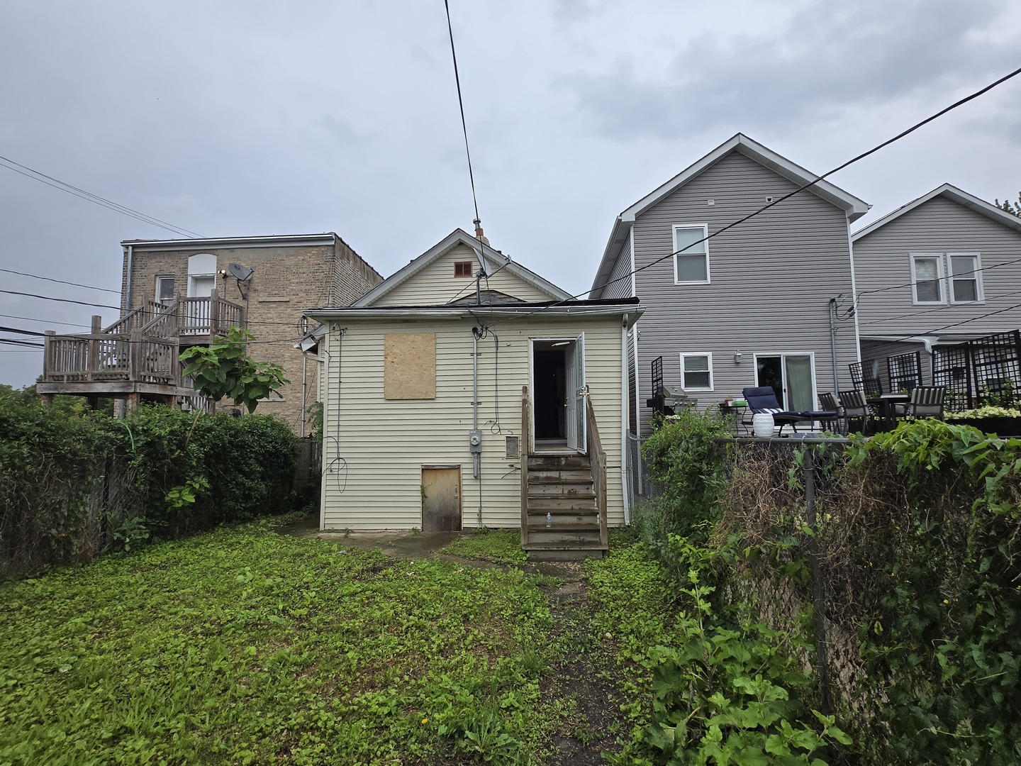 main property photo 25