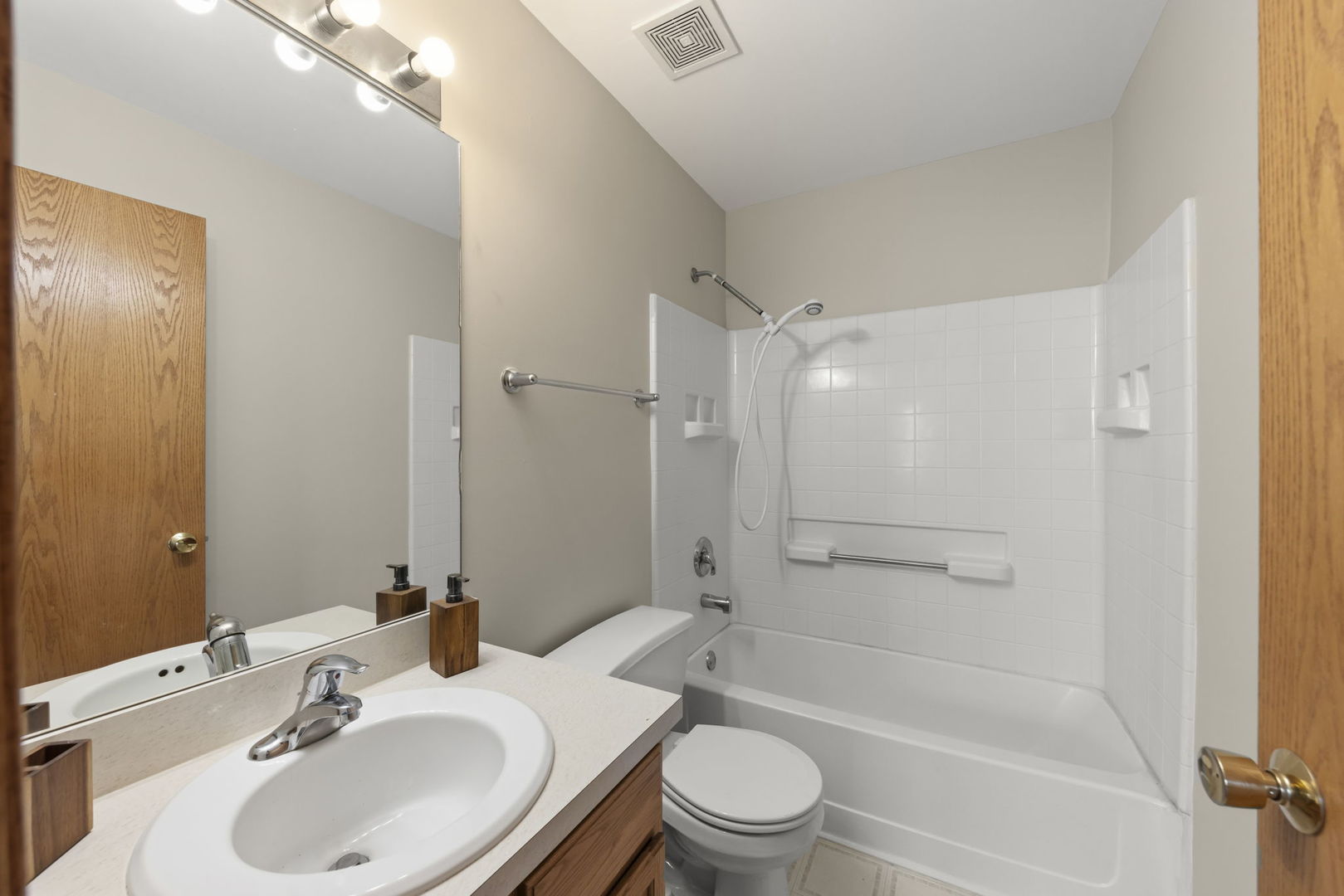 property viewer photo 16