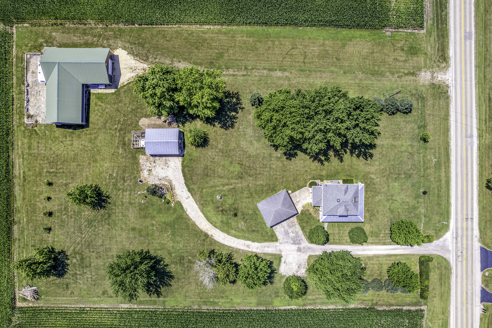 main property photo 23