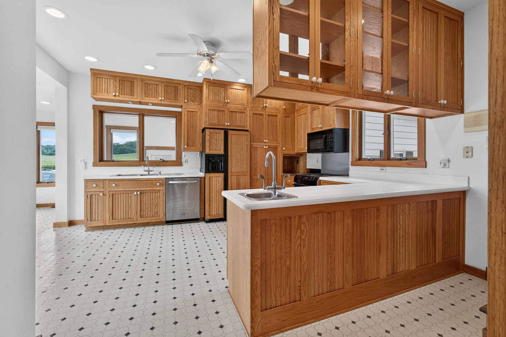 main property photo 17