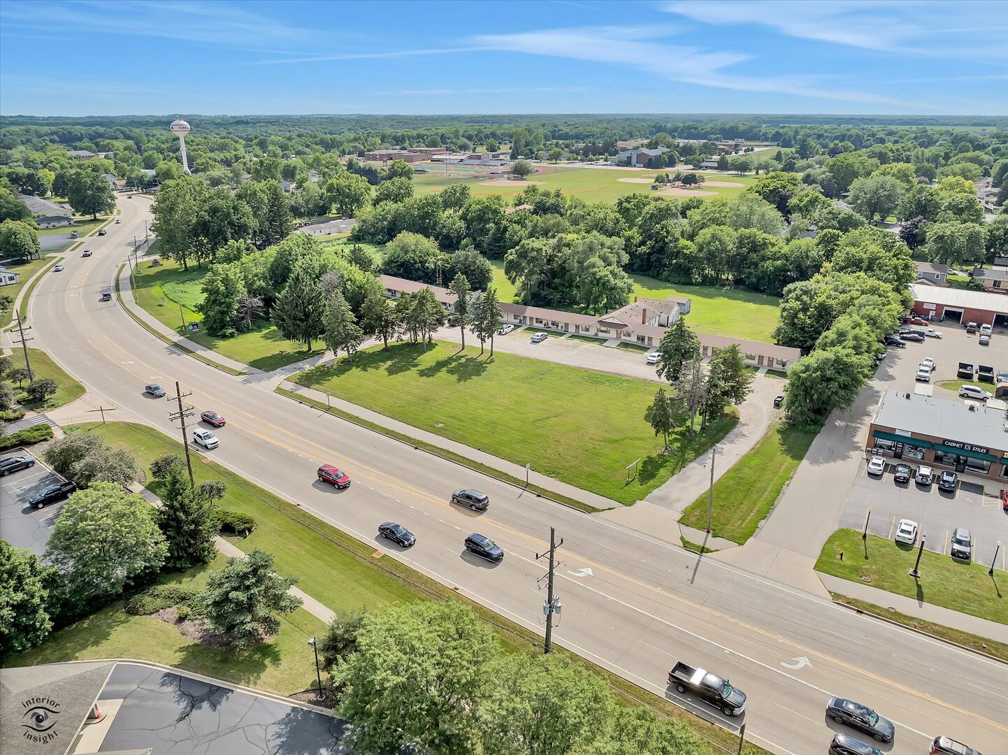 main property photo 9