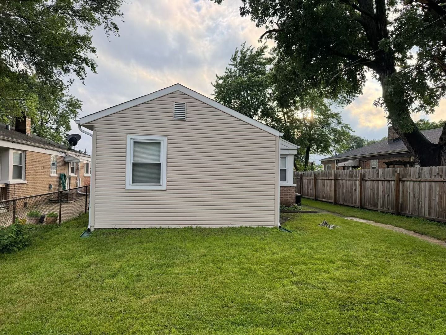 main property photo 24