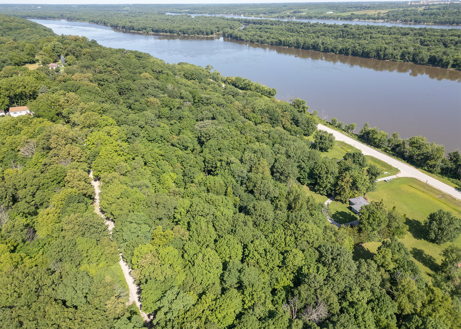 main property photo 3