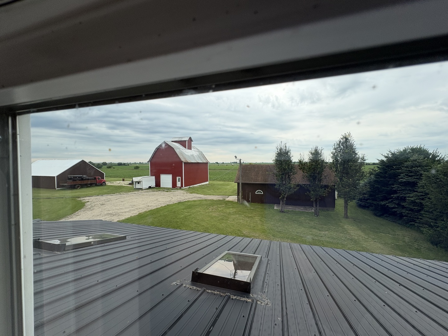 main property photo 31