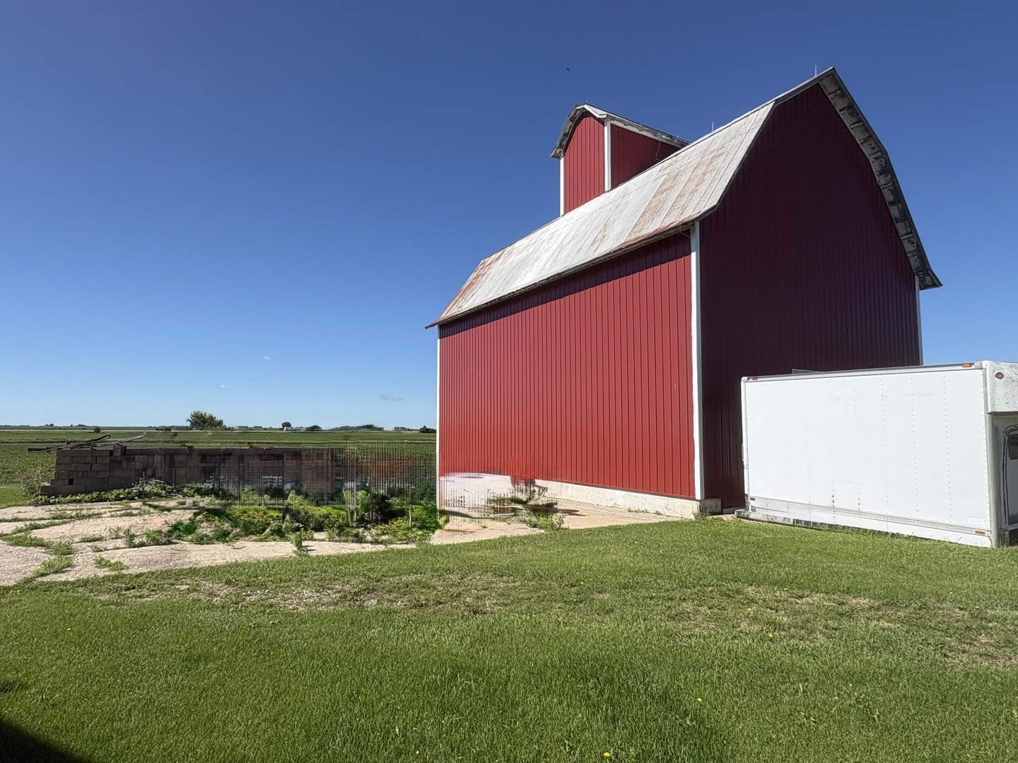 main property photo 44