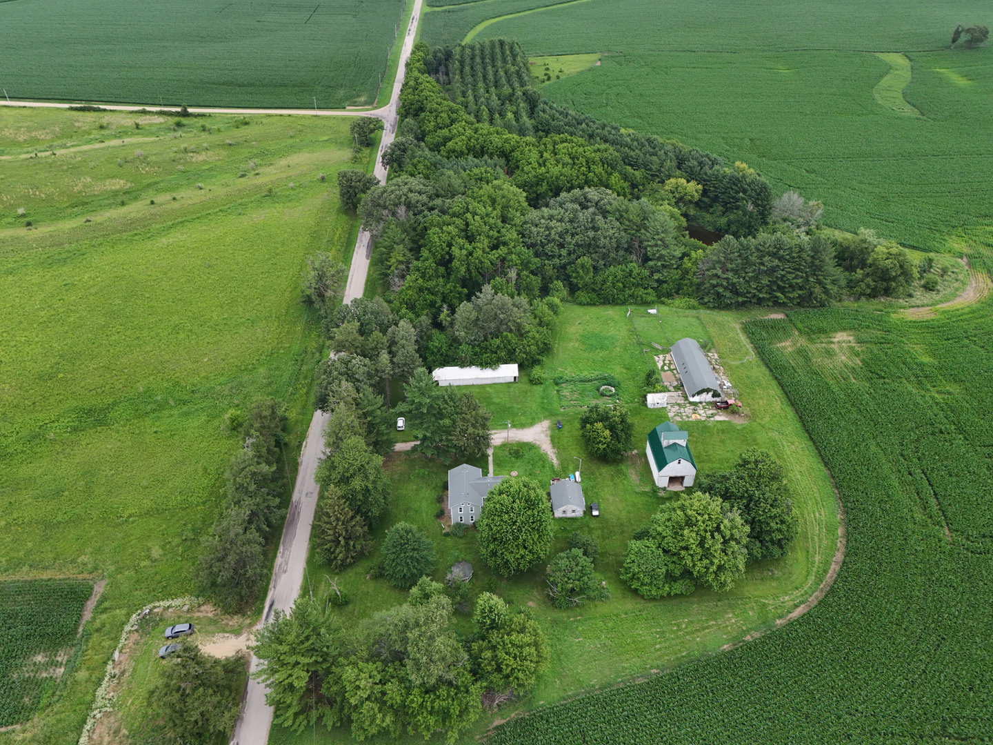 main property photo 32