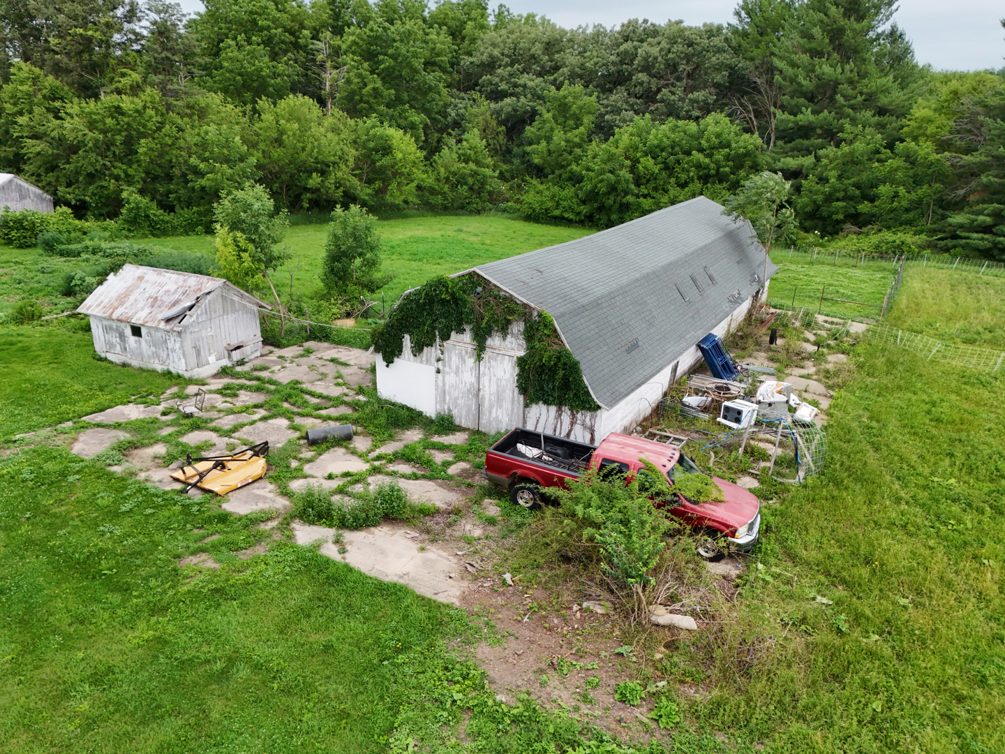 main property photo 45