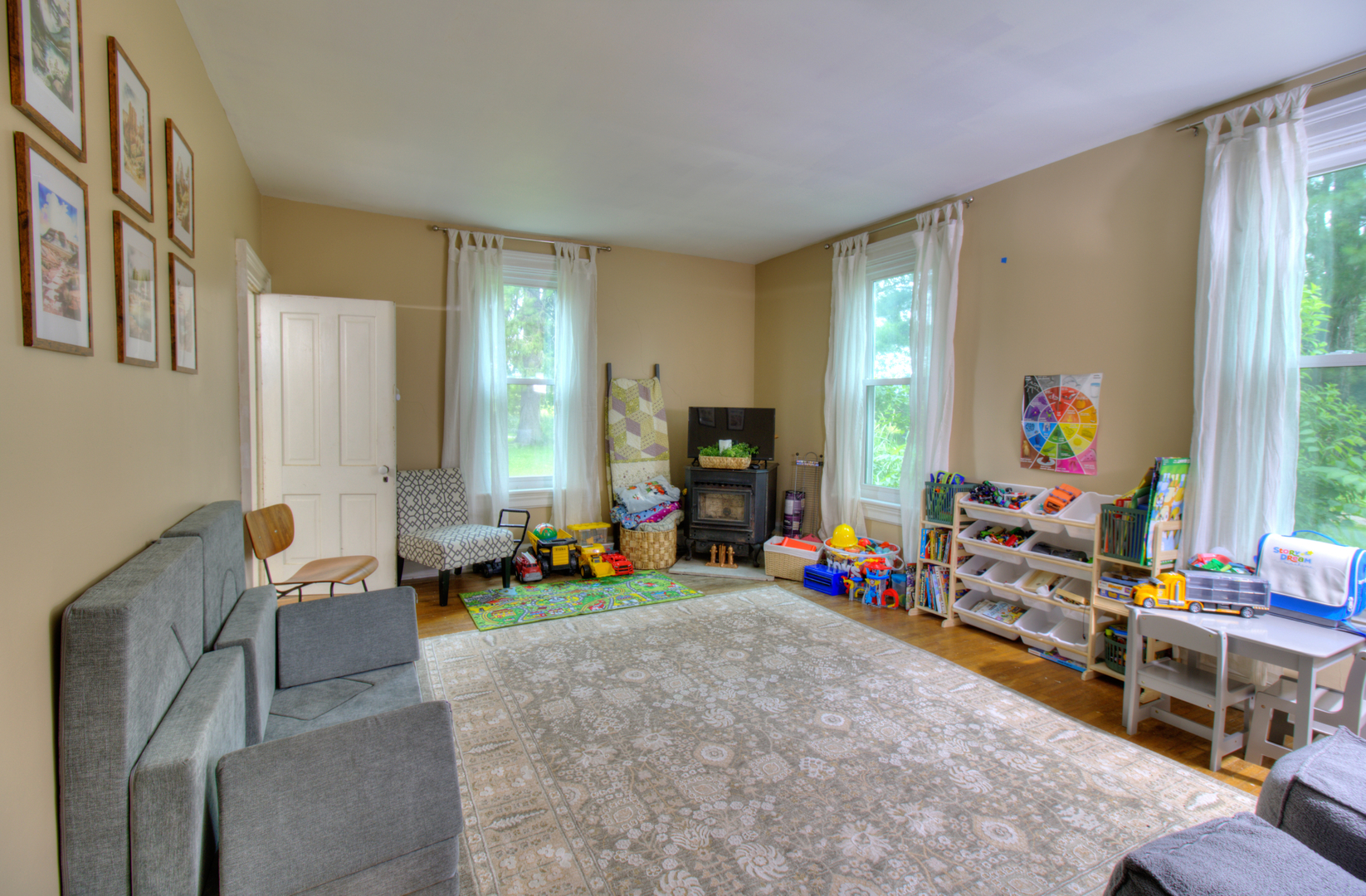 main property photo 9