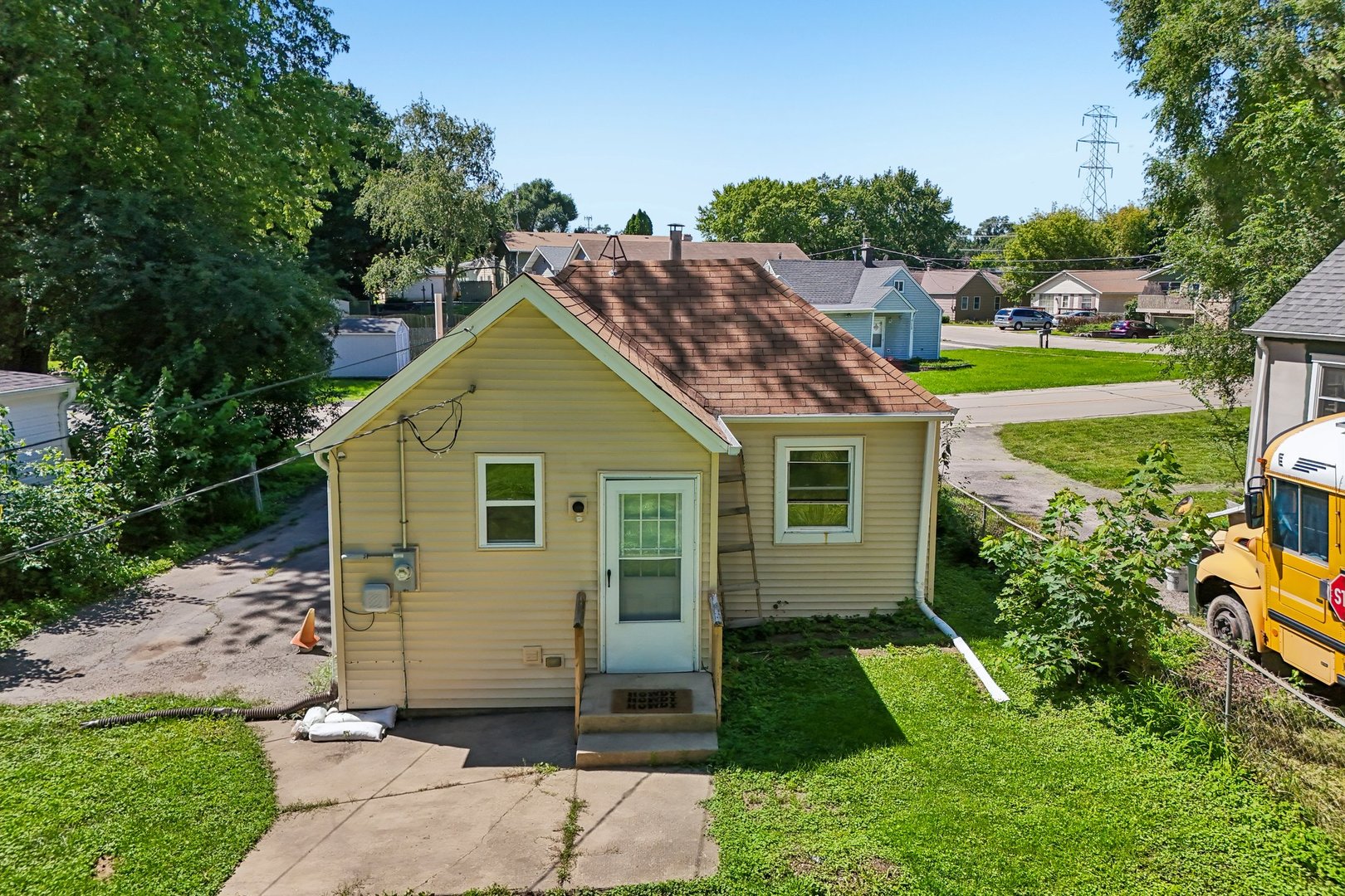 main property photo 21