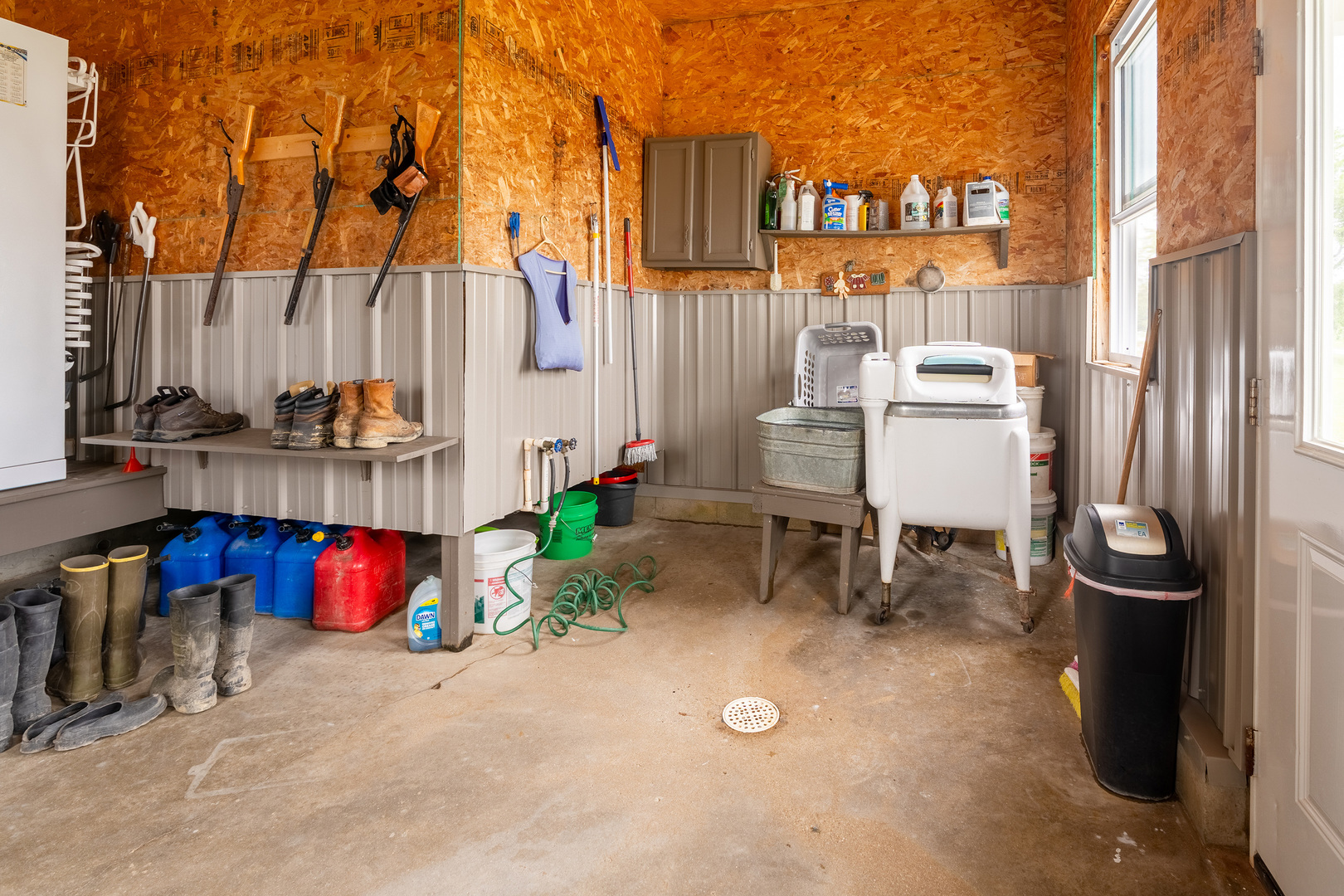 main property photo 50