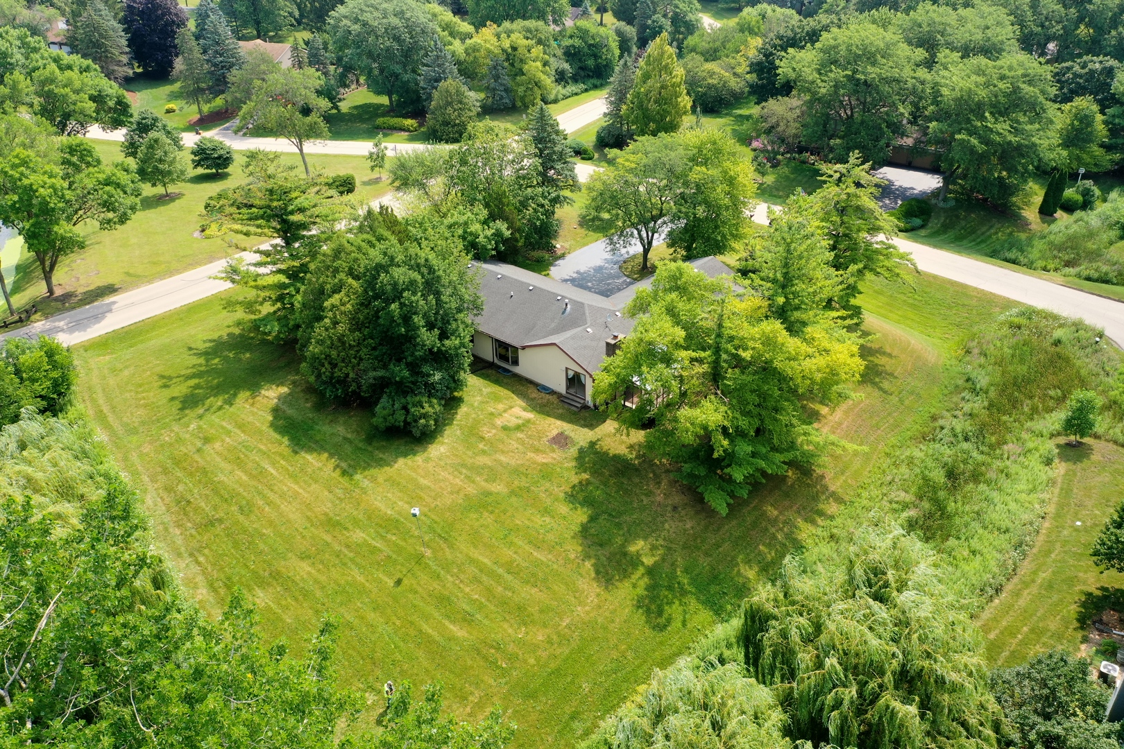 main property photo 50
