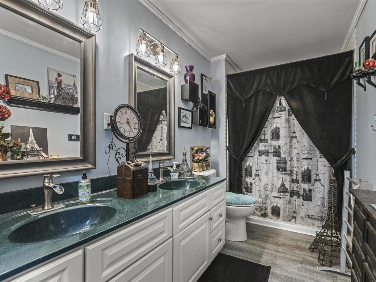 main property photo 31