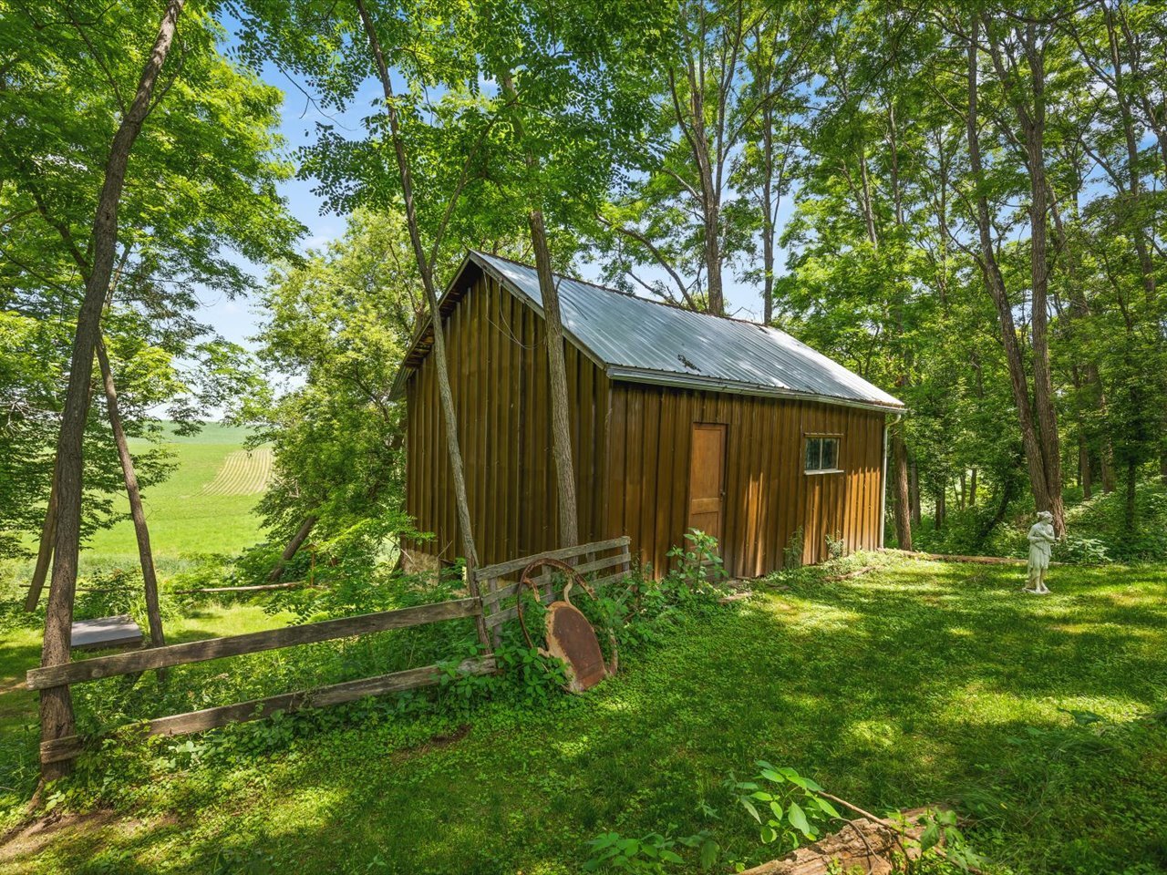 main property photo 34