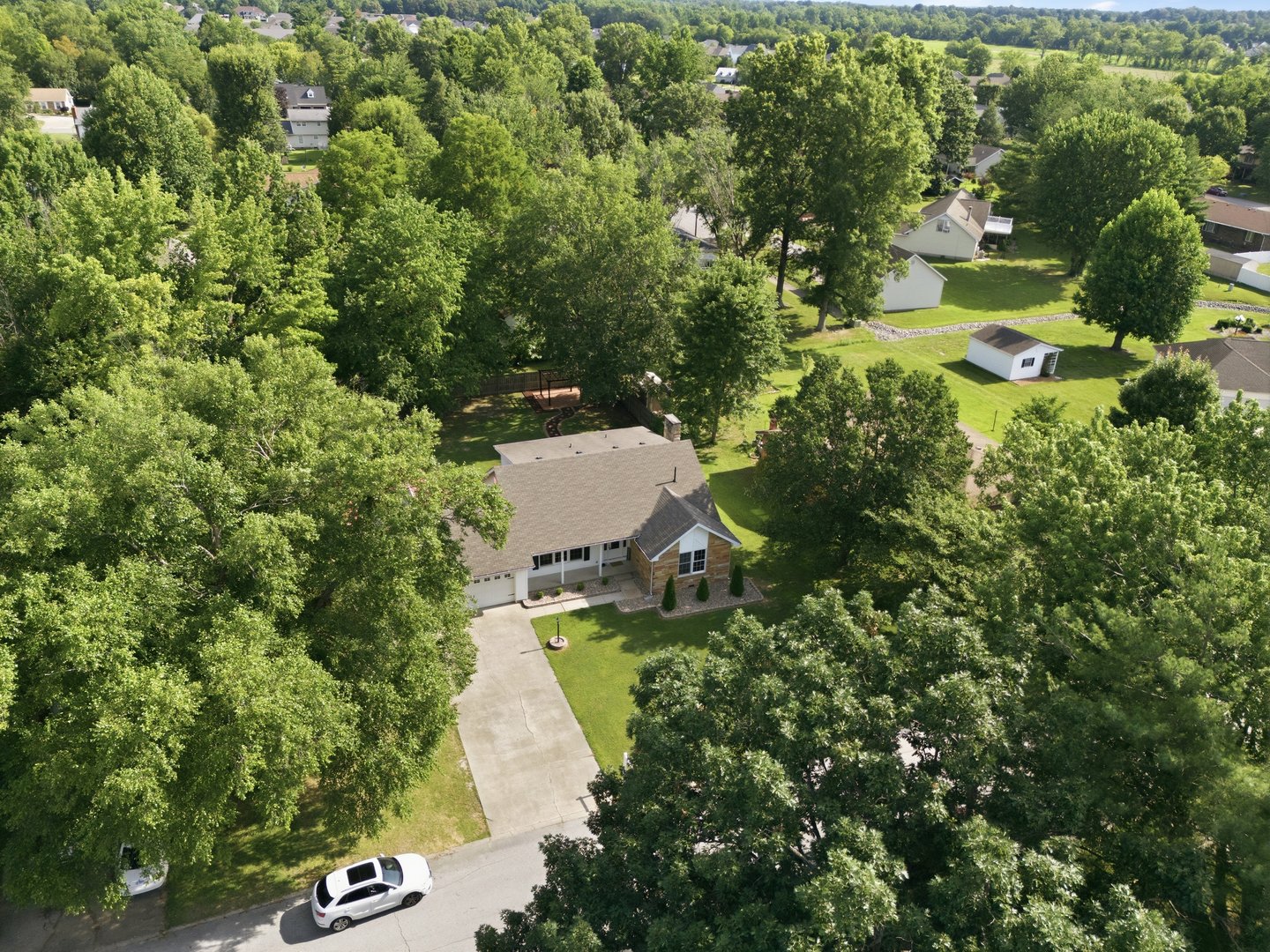 main property photo 35