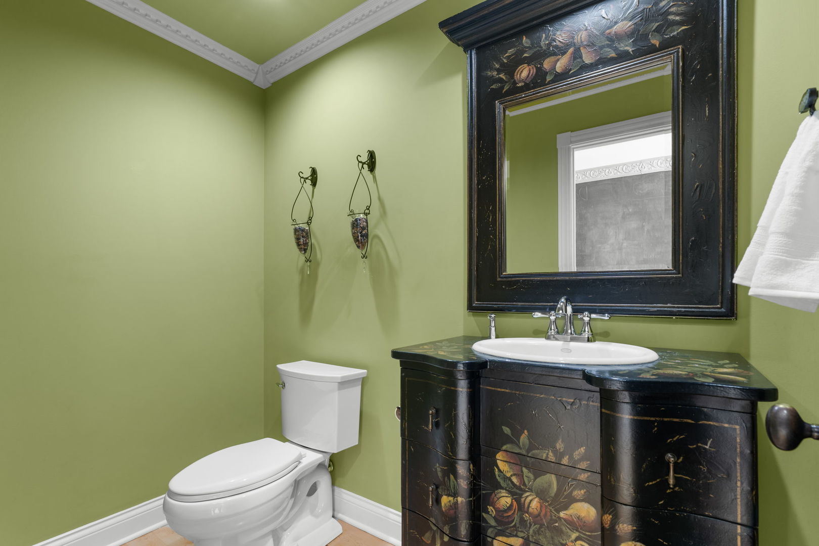 main property photo 9