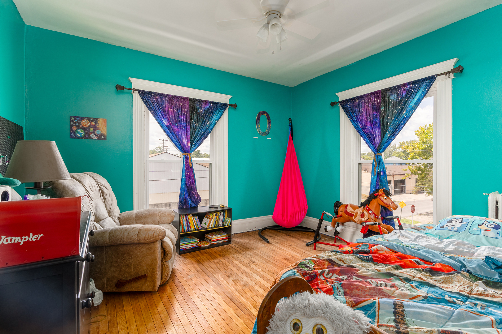main property photo 32