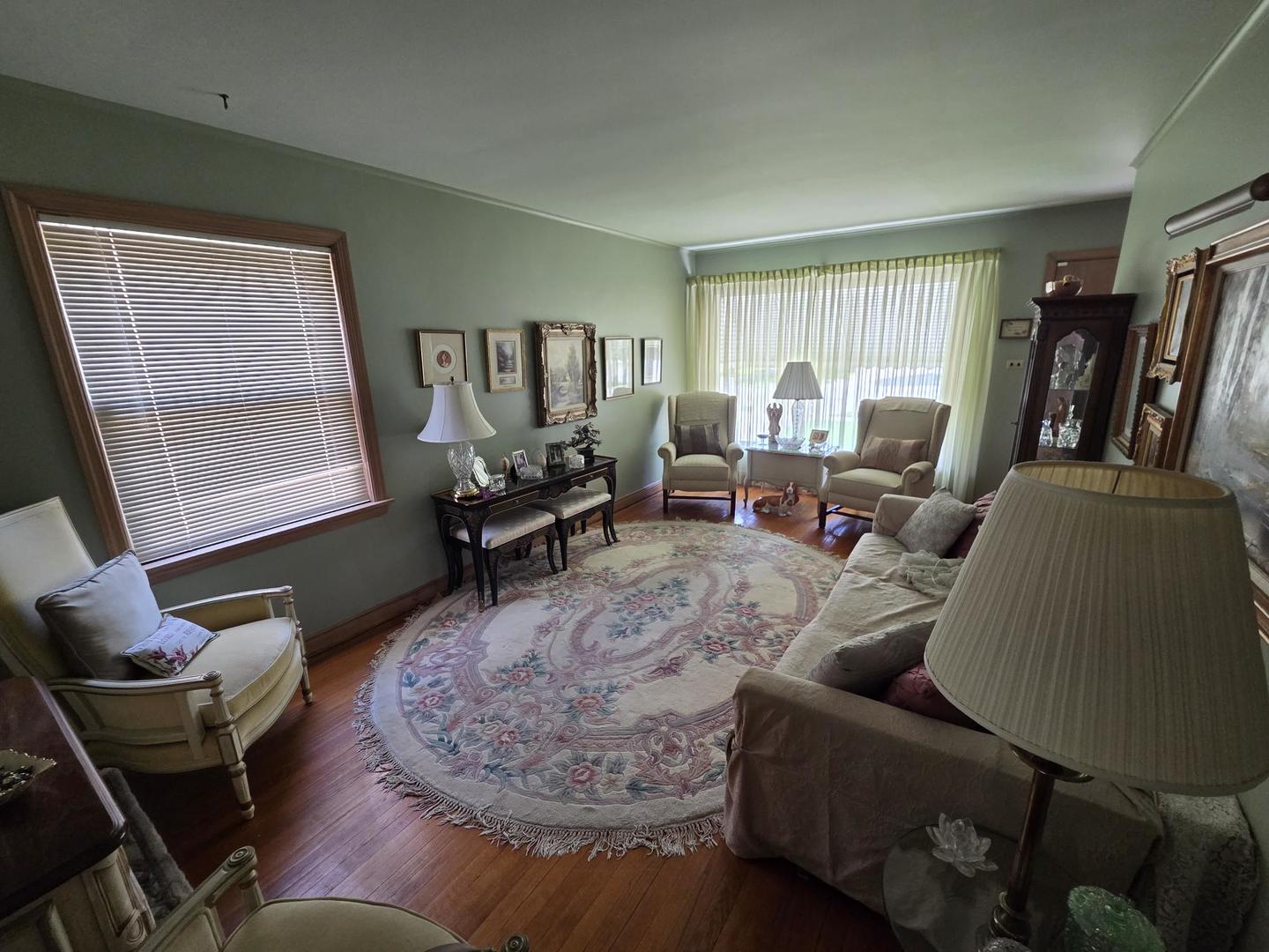 main property photo 4
