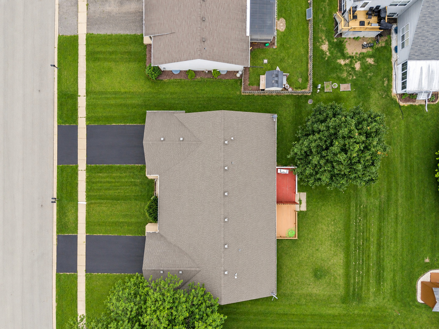 main property photo 35