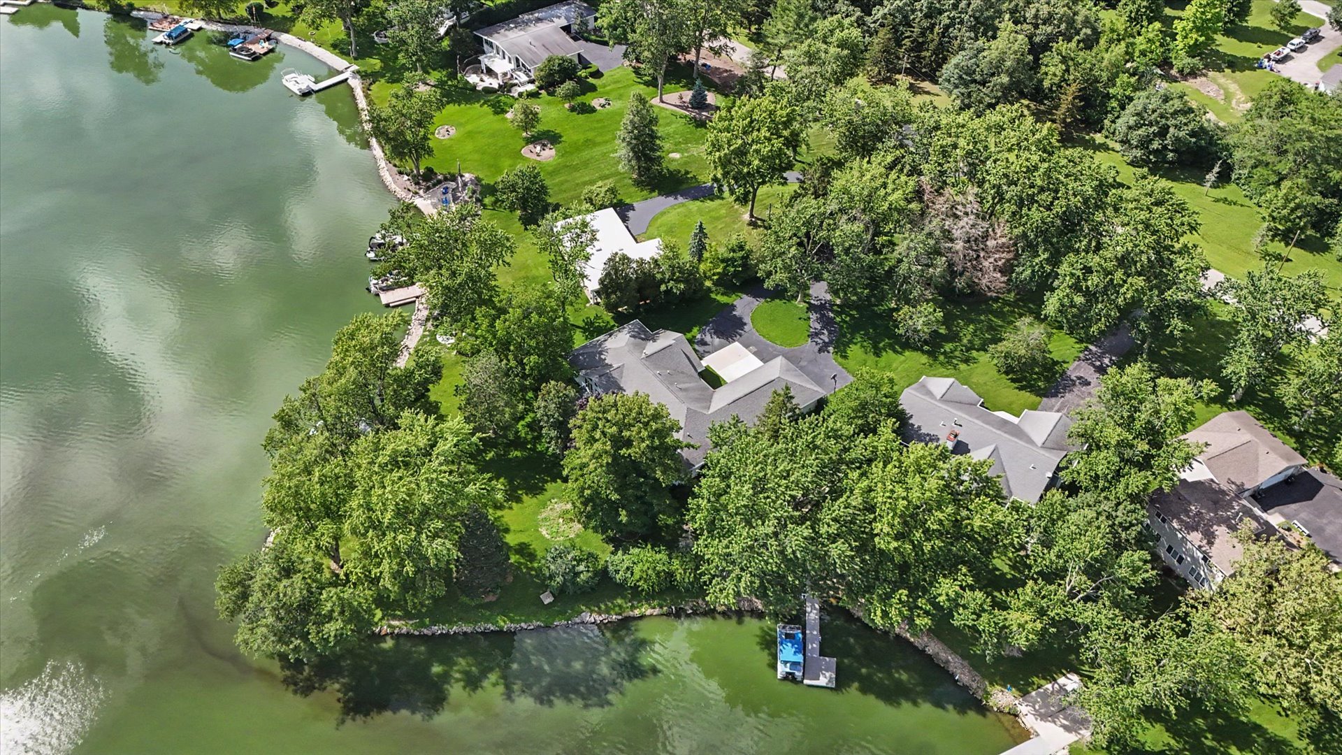 main property photo 40