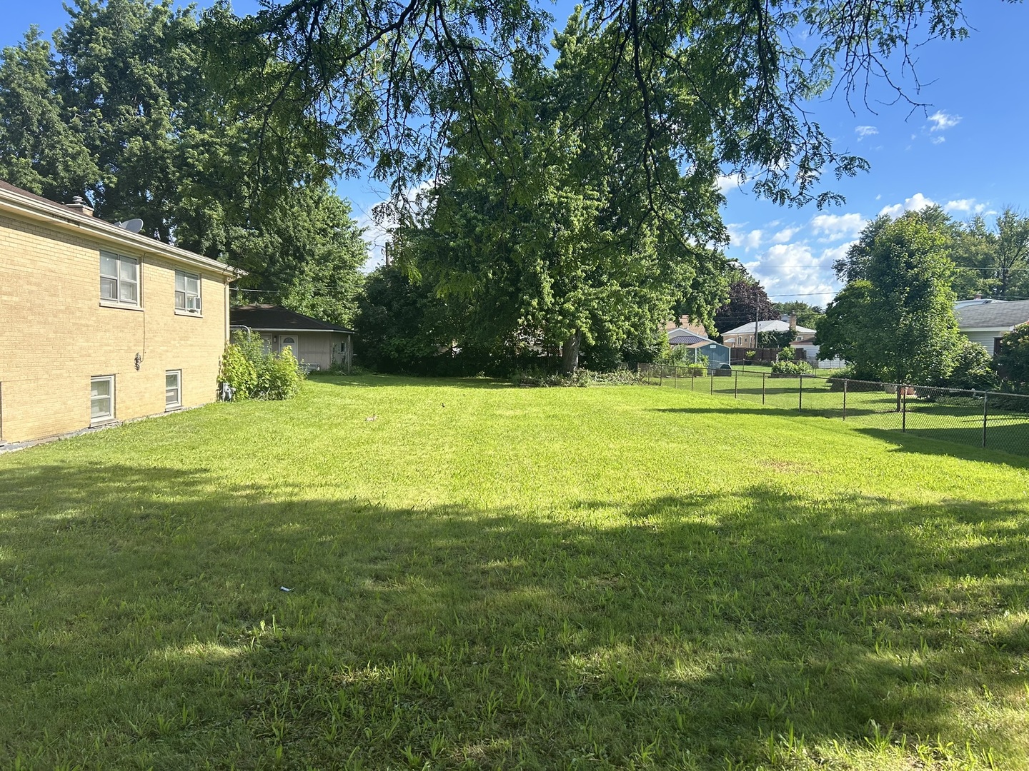 main property photo 10