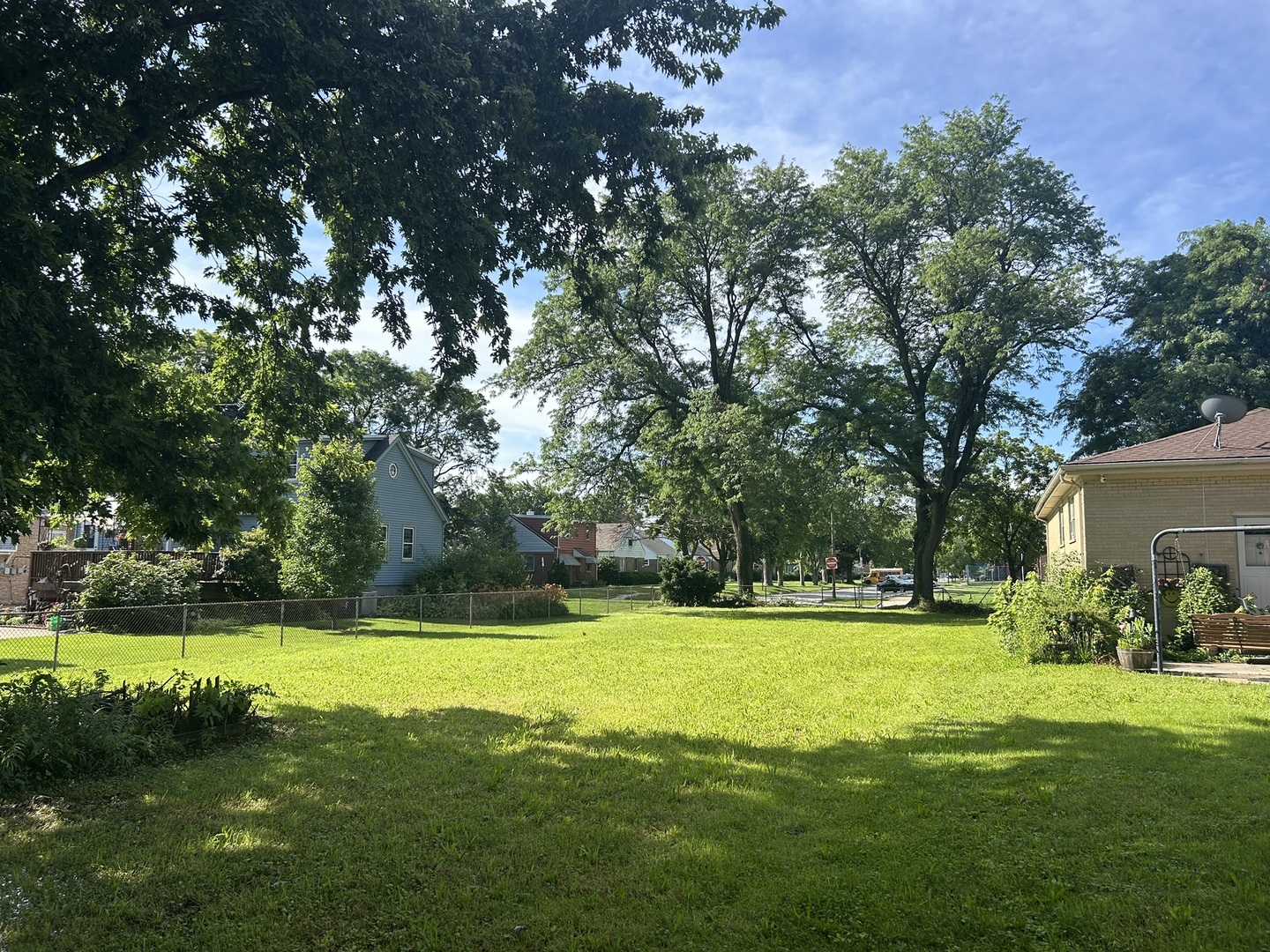 main property photo 13