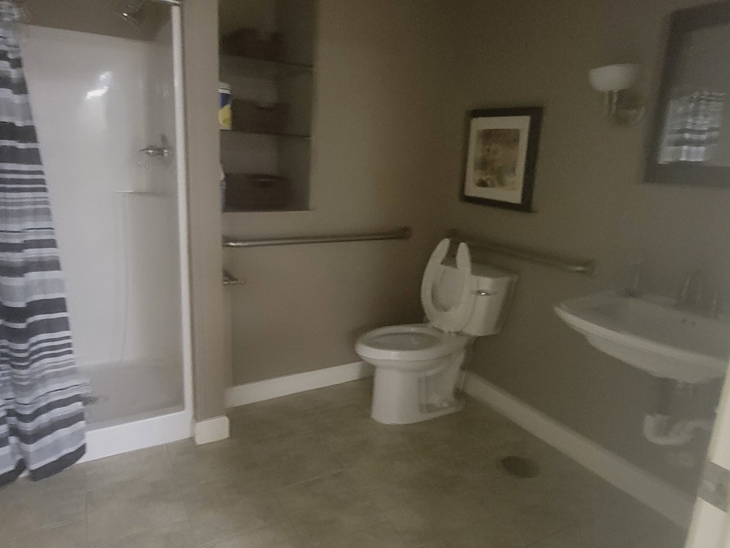 main property photo 8