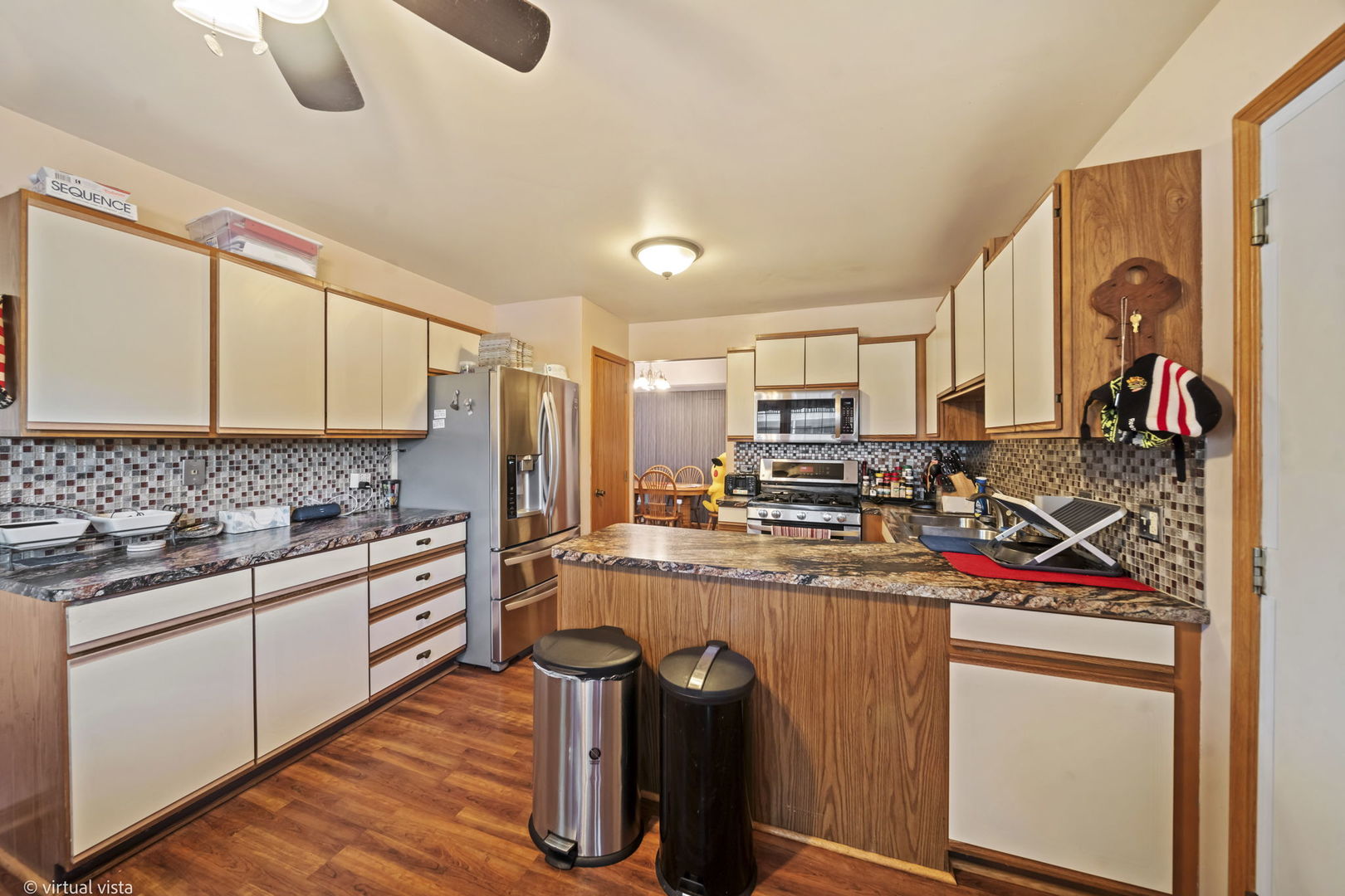 main property photo 14