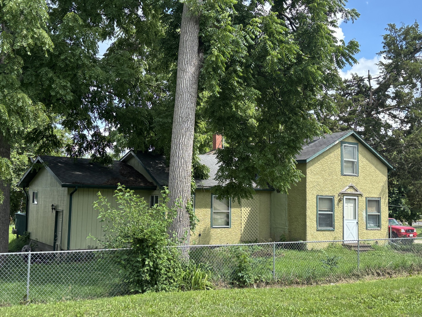 main property photo 10