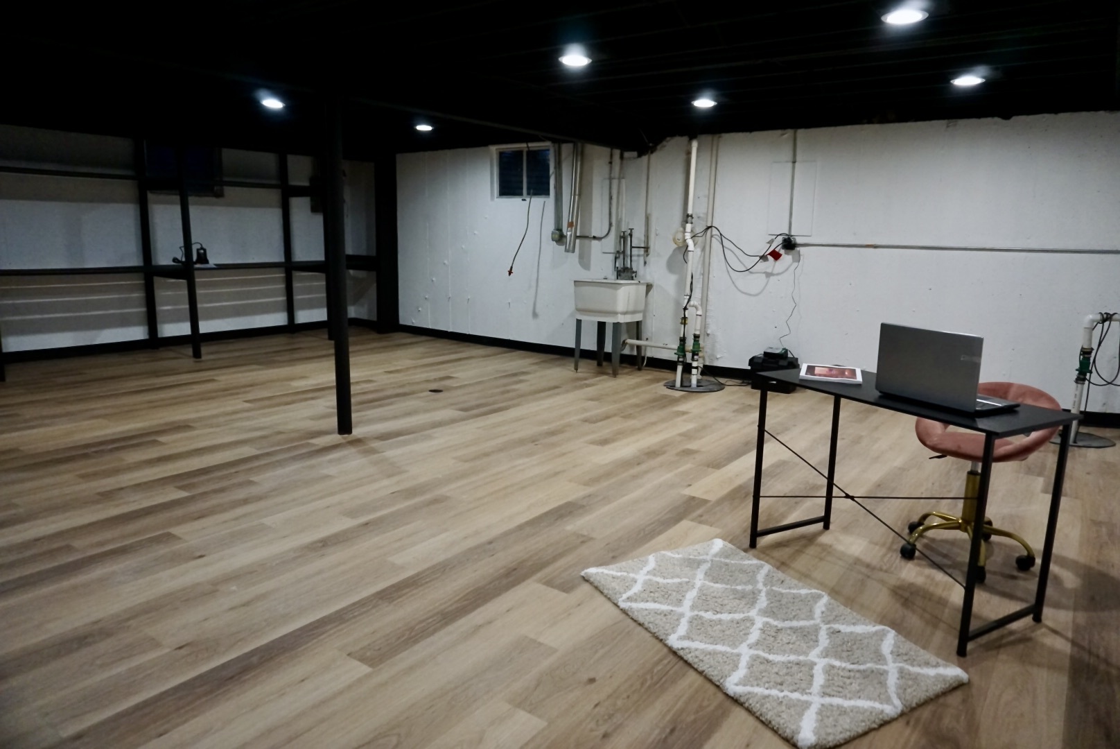 main property photo 24