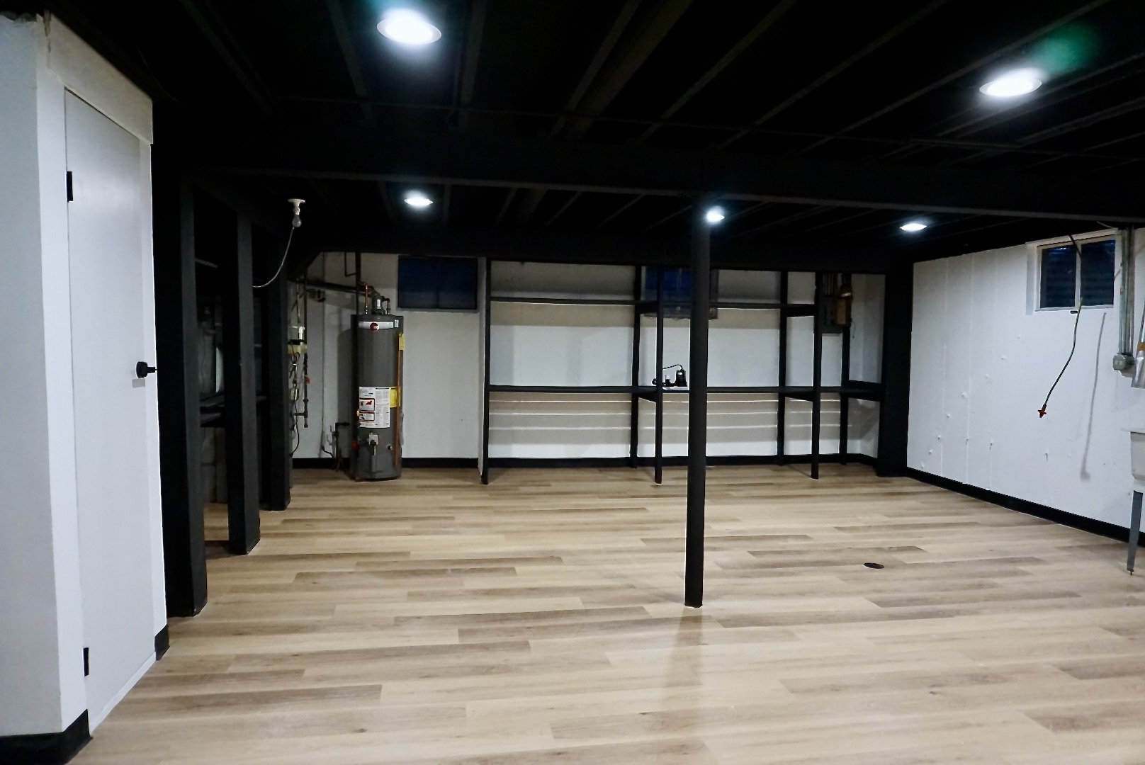 main property photo 25