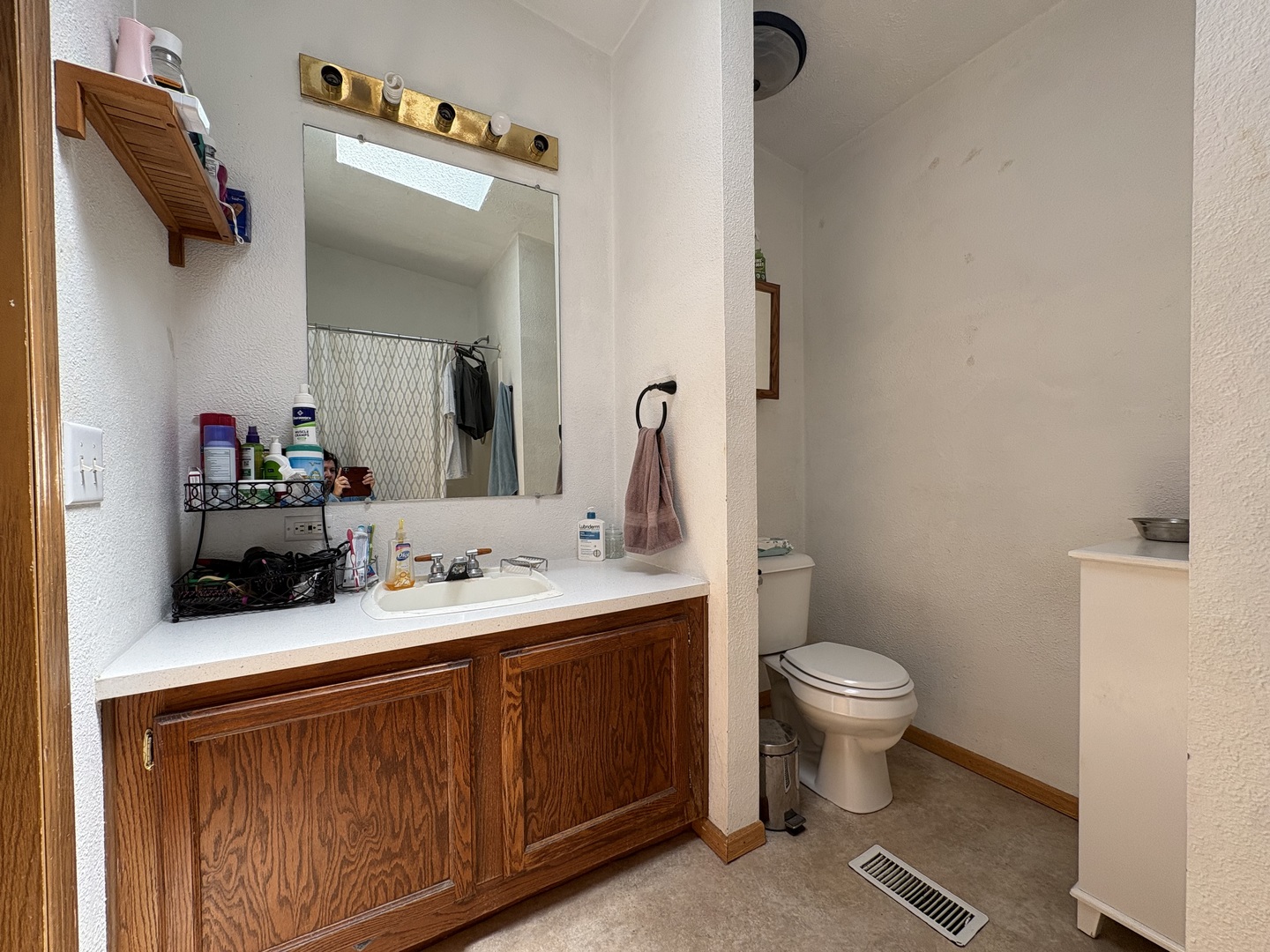main property photo 8