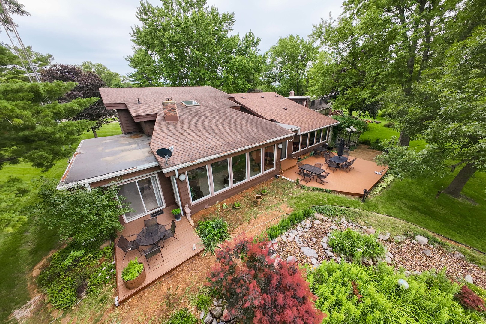 main property photo 35